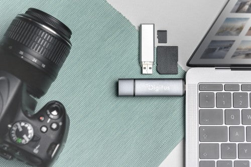 Digitus Dual card reader & hub USB-C / USB-A
