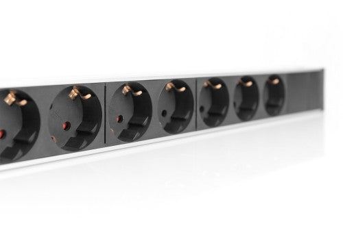 Digitus Aluminium outlet strip with overvoltage protection and line filter, 7 safety outlets, 2 m supply safety plug
