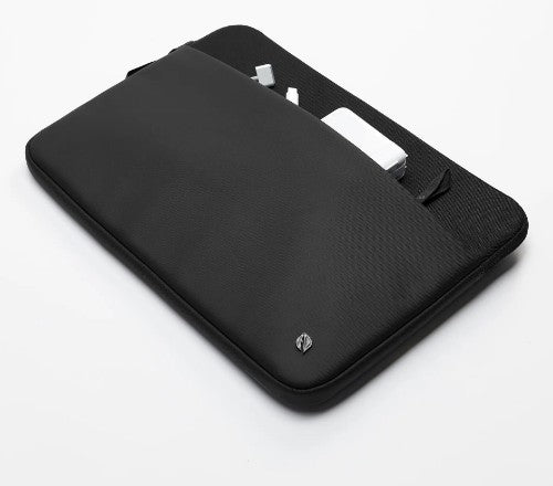 Incase A.R.C. Sleeve for With ReSpun 100% Recycled Polyester for 16-inch Laptop (M1-M4, 2021-2024)