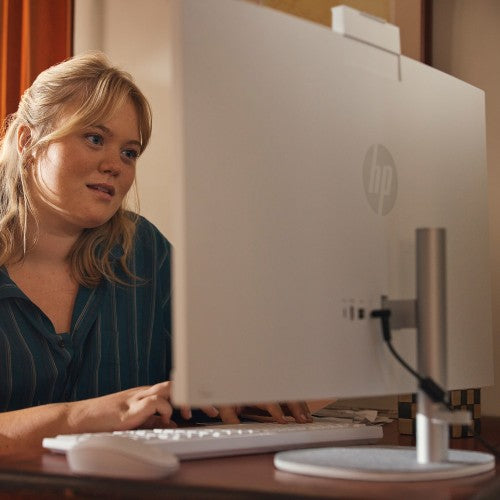 HP 27-cr0017na AMD Ryzen™ 3 7320U 68.6 cm (27") 1920 x 1080 pixels All-in-One PC 8 GB LPDDR5-SDRAM 512 GB SSD Windows 11 Home Wi-Fi 6 (802.11ax) White