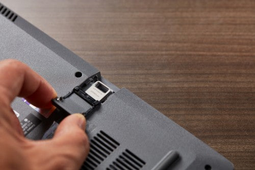 Kingston Technology DataTraveler 256GB Micro 200MB/s Metal USB 3.2 Gen 1