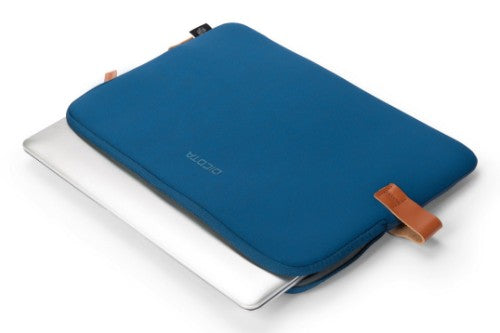 DICOTA D32154-RPET laptop case 35.6 cm (14") Sleeve case Navy
