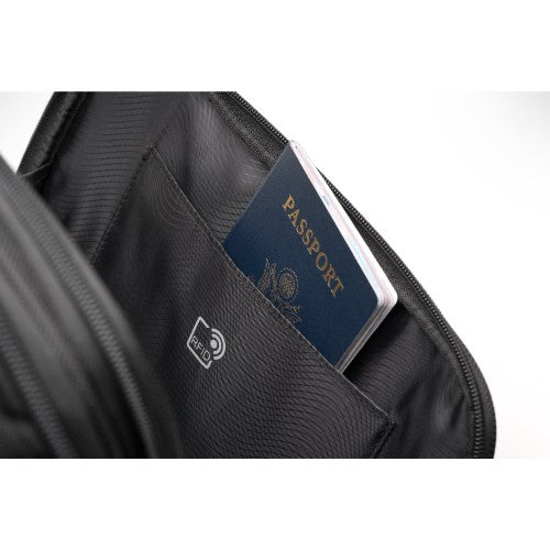 Kensington Contour 2.0 Pro Overnight Laptop Spinner — 17"