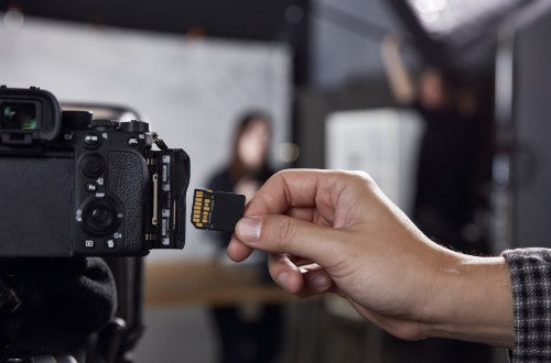 Kingston Technology 1TB Canvas React Plus SDXC UHS-II 280R/150W U3 V60 for Full HD/4K