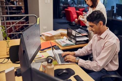 HP Elite t655 2.1 GHz ThinPro 1.12 kg Black R2314