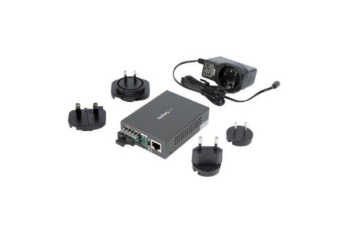 StarTech.com Multi-Mode (MM) SC Fiber Media Converter for 10/100/1000 Networks, Standalone Gigabit Ethernet to SC Fiber Converter, 850nm, 550m - TAA