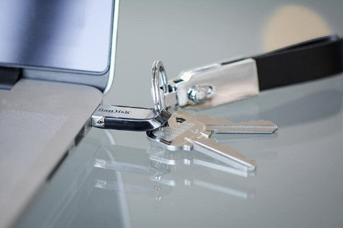 SanDisk Ultra Flair USB flash drive 64 GB USB Type-A 3.2 Gen 1 (3.1 Gen 1) Black, Silver