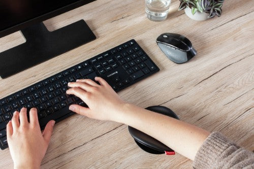 CHERRY SLIDEPAD ERGO wrist rest Black