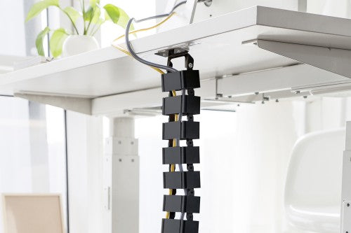 Digitus Flexible Cable Routing with Adjustable Length
