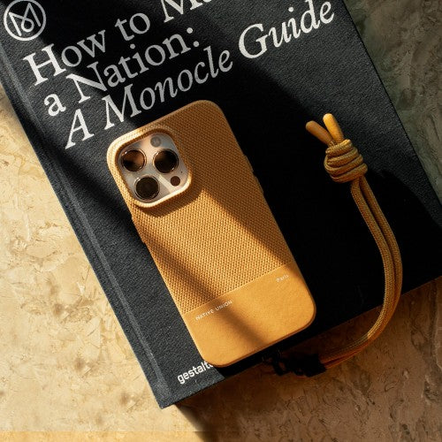 Native Union (Re)Classic Case for iPhone 15