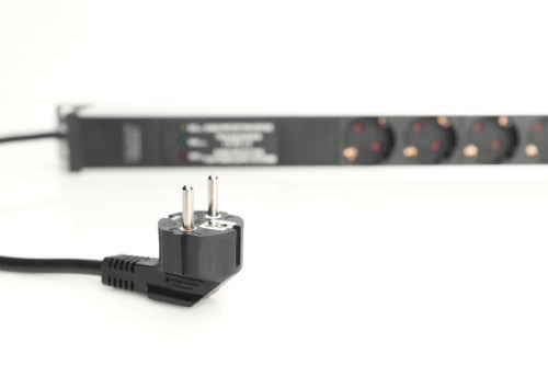 Digitus Aluminium outlet strip with overvoltage protection and line filter, 7 safety outlets, 2 m supply safety plug