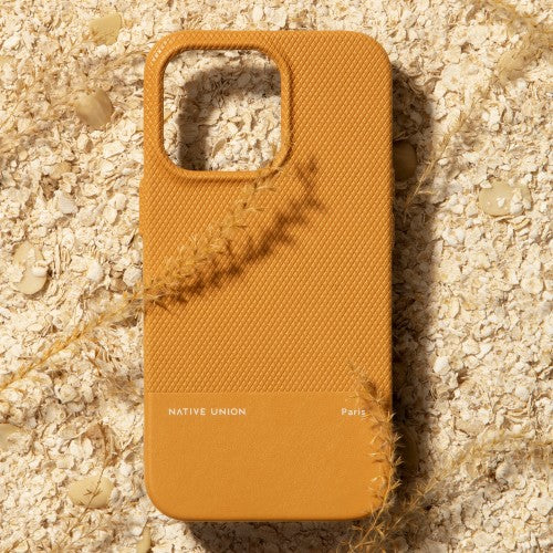 Native Union (Re)Classic Case for iPhone 15 Pro
