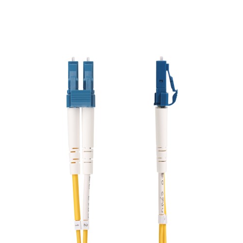 StarTech.com 3m (9.8ft) LC to SC (UPC) OS2 Single Mode Duplex Fiber Optic Cable, 9/125µm, 100G, Bend Insensitive, Low Insertion Loss - LSZH Fiber Jumper Cord