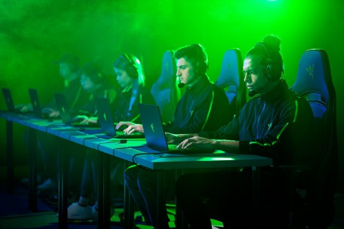 Razer Blackshark V2 Pro Headset Wireless Head-band Gaming Bluetooth Black