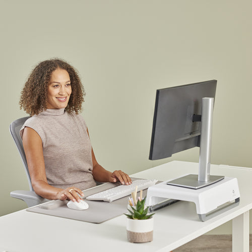 Fellowes Wrist Rest Breyta Palm Rest with Antibacterial Protection Ergonomic Wrist Support Sand